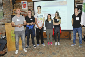 Parlament mladih HR 32m