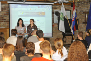 Parlament mladih HR 59m