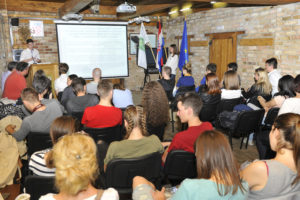 Parlament mladih HR 74m